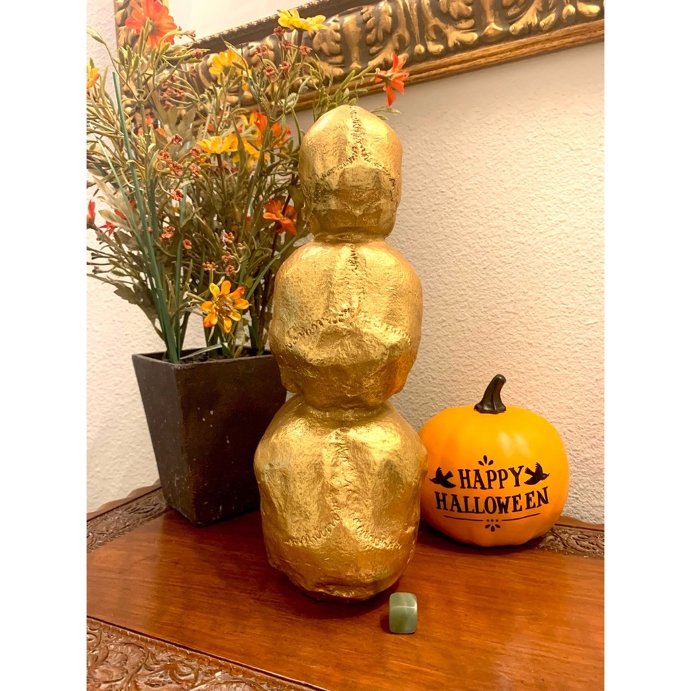 💀 NEW GOTHIC HALLOWEEN TABLETOP DECOR 3 TIER GOLD HUMAN SKULLS LIGHT UP FIGURE - Picture 9 of 10